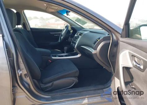 2015 Nissan Altima 2.5/2.5 S/2.5 Sl/2.5 Sv из США, поврежденный, VIN 1N4AL3AP1FC118872